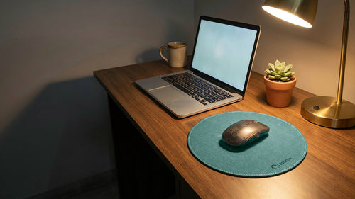 Mouse Pad Material Guide: Which One Suits Your Desk