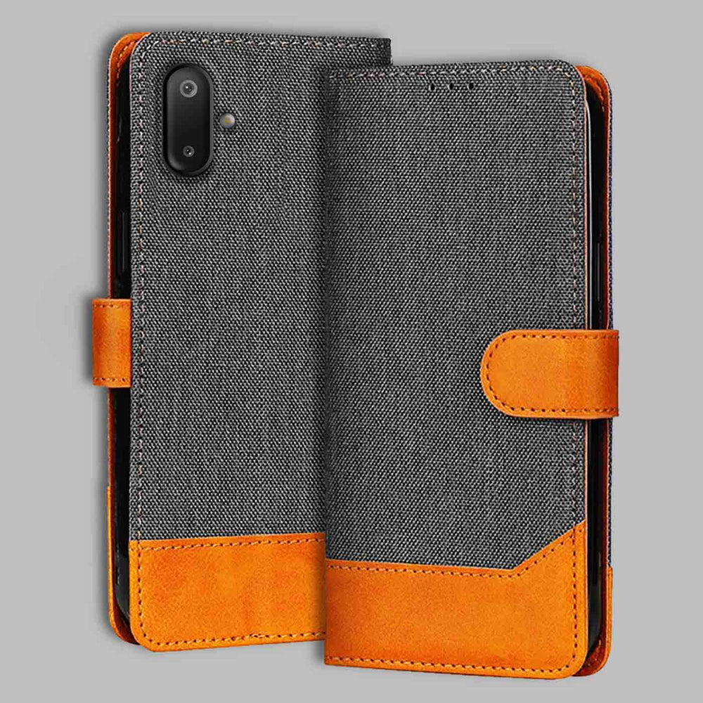 Samsung M06 5G flip cover in Grey — front view by Accesorios